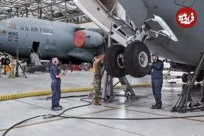 ببینید| نگاهی به فرآیند تعمیر و نگهداری هواپیماهای ترابری نظامی در آمریکا