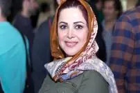 عکس| سفر زمان؛ تیپ و چهرۀ «کمند امیرسلیمانی» در کنار پدرش؛ 24 سال قبل