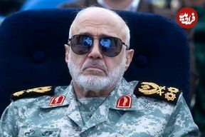 عکس؛ سفر در زمان؛ «سرلشکر رشید در حال بررسی پهپادهای ارتش»؛ سال 1402