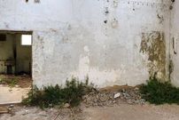عکس؛ هنر خیابانی؛ خلاقیت هنرمند پرتغالی که این «دیوار» را فقط با نقاشی «سوراخ» کرده است