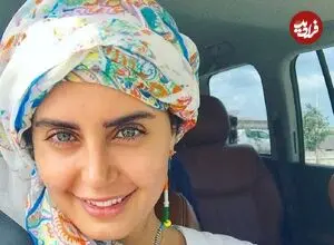 عکس| سفر زمان؛ «الناز شاکردوست» در حال سلفی گرفتن در میلان ایتالیا؛ سال 96