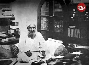 عکس| سفر در زمان؛ «شیخ فضل‌الله نوری» در جمع برخی یاران اش و در منزل شخصی اش