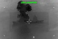 ویدئویی که سنتکام از لحظه حمله آمریکا به ناو پهپادبر باقری منتشر کرده است