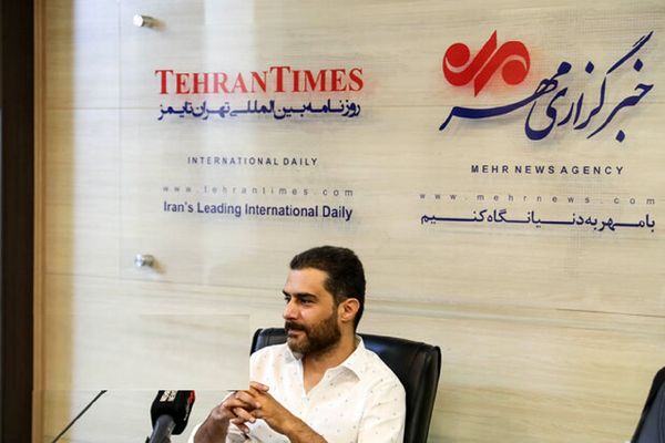 ببینید؛ اقتباسی از یک ماجرای واقعی؛ نمی‌خواستم بگویند یک بازیگر کتاب نوشته است
