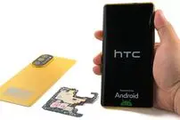 عکس| یک کالبدشکافی جنجالی؛ گوشی ترامپ همان HTC U24 پرو است
