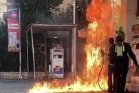 ببینید| کارگر عاشق‌پیشه پمپ بنزین را به آتش کشید