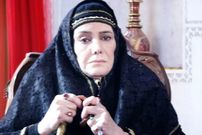 عکس؛ سفر در زمان؛ «ژاله سام و فخری خوروش در خیابان های پاریس»؛ دهه 40