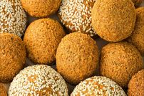 ببینید؛ غذای خیابانی در ترکیه؛ فلافل لبنانی و حمص عربی در استانبول
