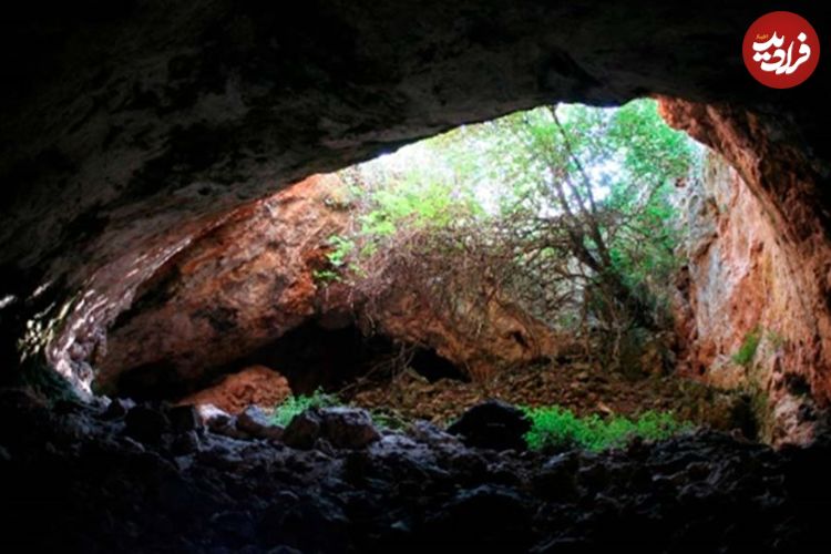 (تصاویر) کشف هولناک ابزار و ظروف غذا از جنس استخوان انسان در غار 7000 ساله