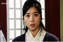 عکس| سفر زمان؛ «فرمانده هیاپ» (امپراتور بادها) در 41 سالگی در مراسم عروسی دوستانش