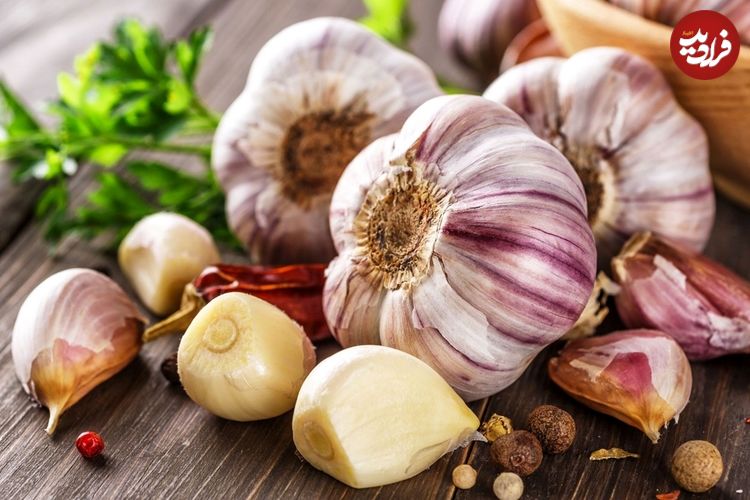 فواید شگفت‌انگیز مصرف ۳ حبه سیر برای سلامتی