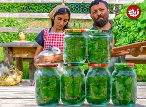 ببینید؛ غذای روستایی در آذربایجان؛ تهیه ترشی برگ مو و پخت غذا با آن