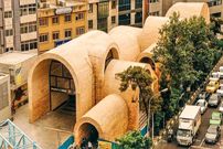 عکس؛ معماری خاص و دست‌ساز ایستگاه مترویی که جایزه‌های معماری را درو کرد!