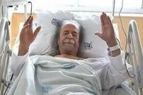 عکس| سفر زمان؛ «محمدعلی کشاورز» در 41 سالگی در پشت صحنه «رگبار»؛ سال 50