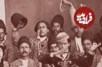 عکس| سفر زمان؛ عکس یادگاری «رقاص‌ها و دلقک‌ها» در دوران قاجار