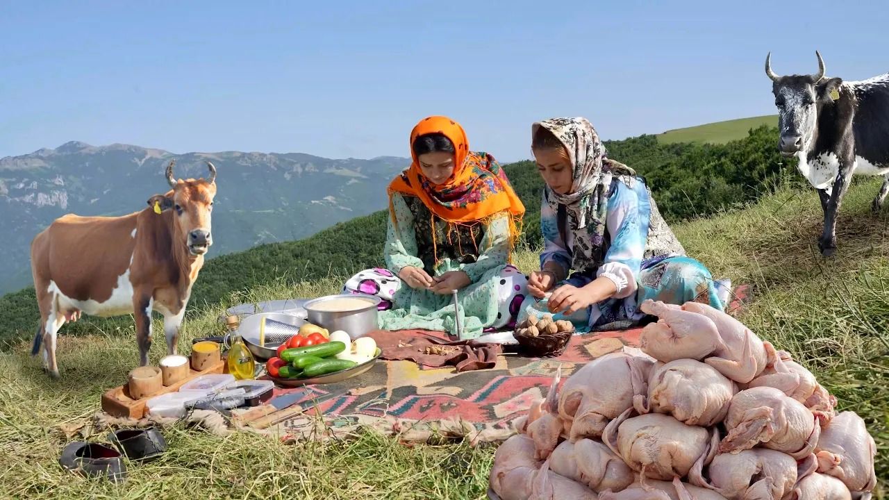 (ویدئو) پخت 4 مرغ شکم پر در روستایی بهشتی توسط دو بانوی گیلانی