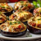 ببینید| طرز تهیه یک دلمه متفاوت ایتالیایی با بادمجان، سوسیس و پنیر 