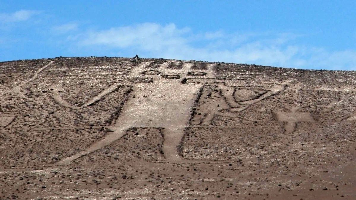 غول ۱۱۹ متری آتاکاما؛ بزرگترین تصویر «انسان‌نمای» ماقبل تاریخ