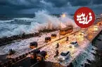 ببینید| برخورد امواج سهمگین به خودروهای بزرگراه