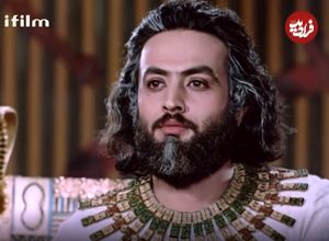 عکس| سفر در زمان؛ «یوزارسیف» بعد دریافت جایزه از یک فستیوال در الجزایر؛ سال 1403