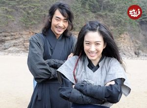 عکس| سفر زمان؛ «پرنسس جامیونگ» در حال خواندن فیلمنامه در پشت‌صحنه سریال «جومونگ 3»