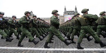 ( عکس) لباس جنگی جدید روسیه رونمایی شد