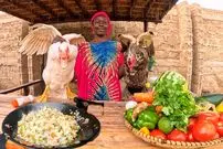 ببینید| غذای روستایی در کنیا؛ کباب اردک کامل در تنور زیر زمینی 