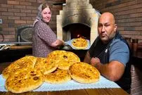 ببینید| غذای روستایی در روسیه؛ پخت نان سنتی در تنور