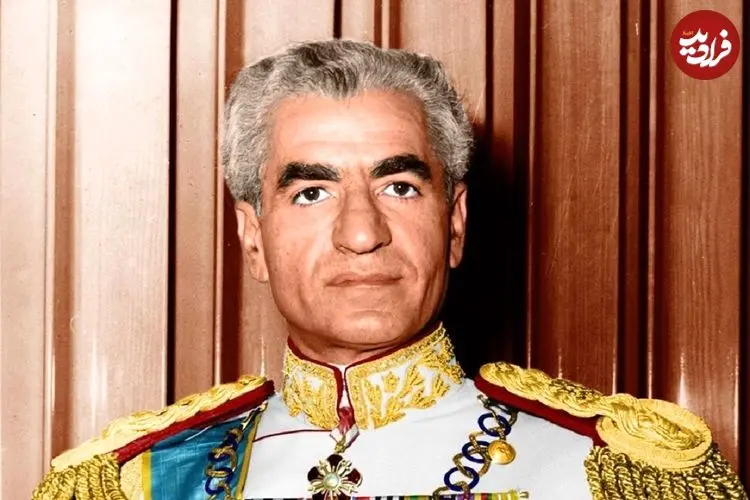 عکس| سفر در زمان؛ «محمدرضا پهلوی» در تیم فوتبال مدرسه لو رُزی در سوئیس؛ سال 1313