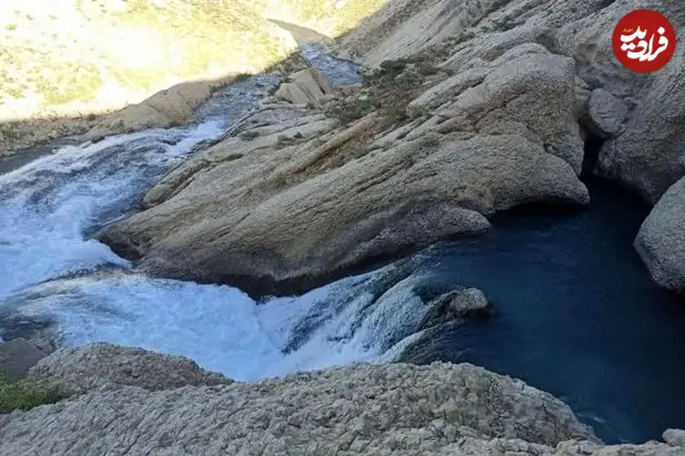 ببینید| عظمت سرچشمه کوهرنگ؛ سرعت باورنکردنی آب از دل کوه