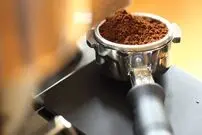 تفاوت قهوه‌ساز و اسپرسوساز؛ کدام برای من بهتر است؟