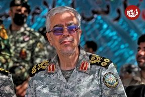 عکس؛ سفر در زمان؛ «سرلشکر باقری و رهبر انقلاب» در ستاد کل نیروهای مسلح؛ سال 78