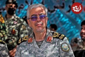 عکس؛ سفر در زمان؛ «سرلشکر باقری و رهبر انقلاب» در ستاد کل نیروهای مسلح؛ سال 78