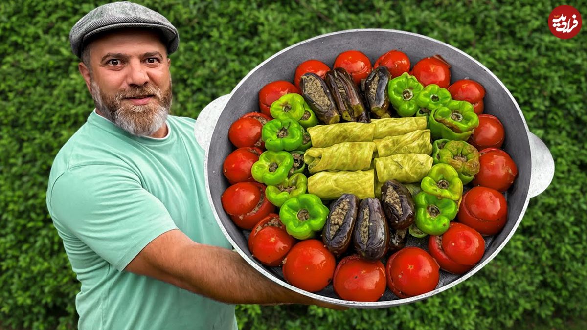 ببینید؛ غذای روستایی در آذربایجان؛ پخت دلمه کلم و بادمجان