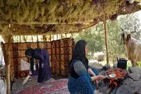 (ویدئو) پخت شگفت انگیز پلو کباب تابه ای توسط این دو کدبانوی عشایر کردستانی