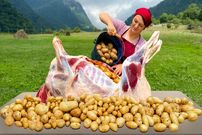 ببینید؛ غذای روستایی در آذربایجان؛ کباب بره شکم پر در طبیعت