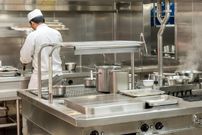 ببینید؛ وضعیت اسفبار آشپزخانه بیمارستان فیروزگر