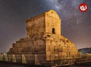 عکس| سفر زمان؛ دخترکان روستایی با بار هیزم در کنار مقبره کوروش؛ بیش از یک قرن قبل