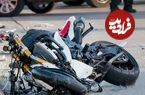 ببینید؛ برخورد وحشتناک موتورسوار با خودرو