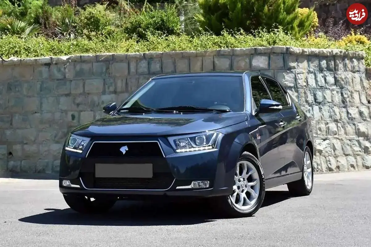 جدول؛ قیمت محصولات ایران‌خودرو امروز پنجشنبه ۲۰ آذر ۱۴۰۴؛ تفاوت دنا پلاس دنده‌ای و اتومات چقدر است؟