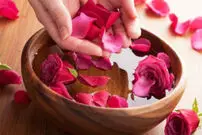 خواص گلاب برای سلامتی و زیبایی