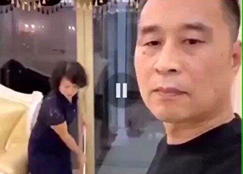 (ویدئو) شوخی بی مزه مرد کره ای با همسرش حین نظافت کار دستش داد!