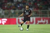 ( عکس) شماره ۷ پرسپولیس به یک ژاپنی رسید!