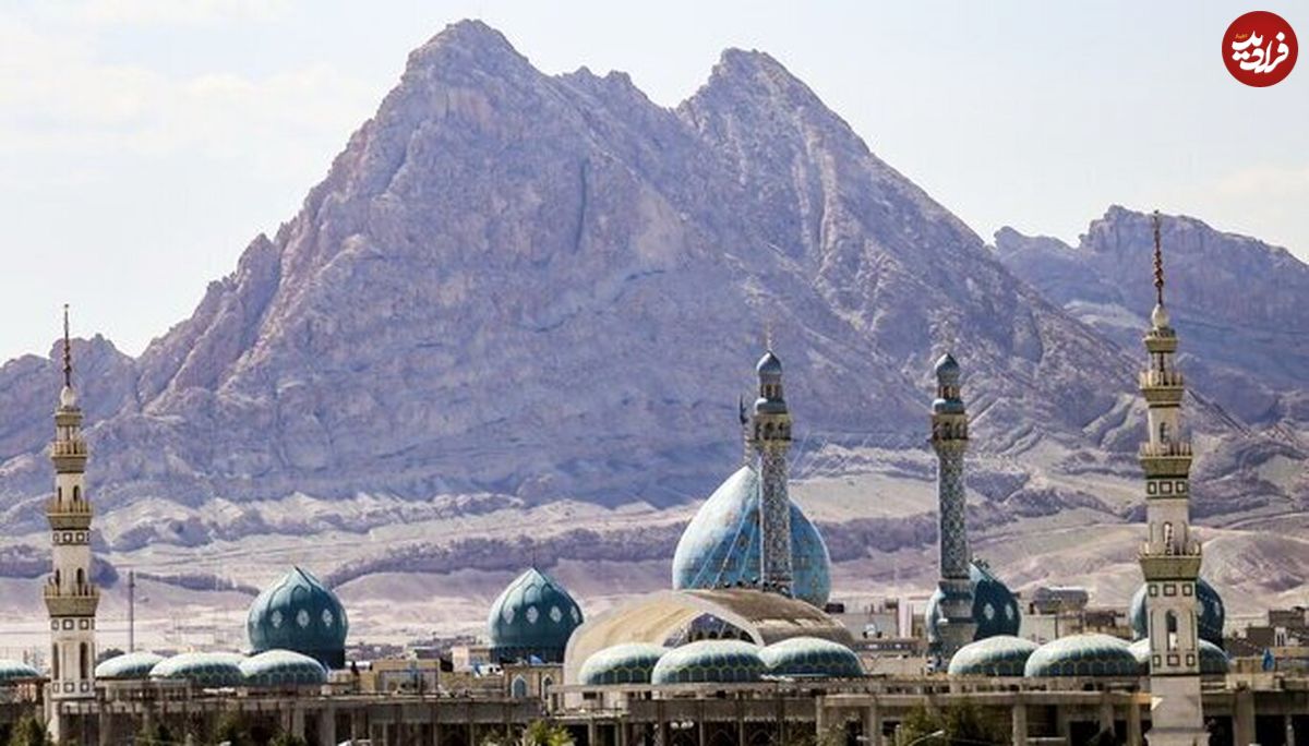 تصویری قدیمی از مسجد جمکران با آب‌انبار و بادگیر؛ مسجد جمکران ۱۰۷۱ ساله شد