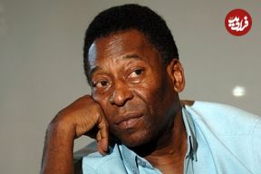 عکس| سفر در زمان؛ «پله، اسطوره فوتبال» در خانه و کنار مادرش در برزیل؛  سال 1338