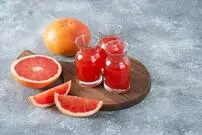 طبع گریپ فروت در طب سنتی + نقش مصلح‌های آن 