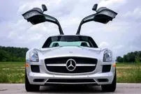 تصاویر| فروش مرسدس بنز SLS با قیمت باورنکردنی