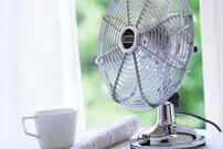 ۷ راه برای خنک کردن محل خواب و محیط زندگی