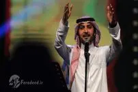 فیلم/ بازداشت زن سعودی بخاطر بغل کردن خواننده مرد