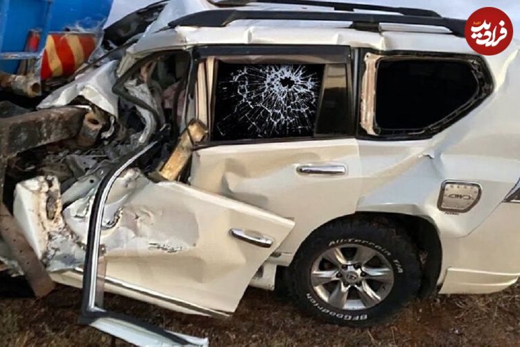 ببینید؛ لحظه تصادف هولناک خودروی شاسی‌بلند در حاشیه اتوبان؛ مامور پلیس به آسمان پرت شد!